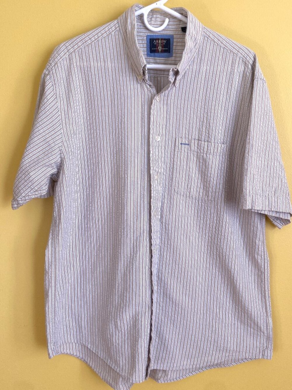 Arrow striped short sleeve button front collared cotton shirt Men's Large
